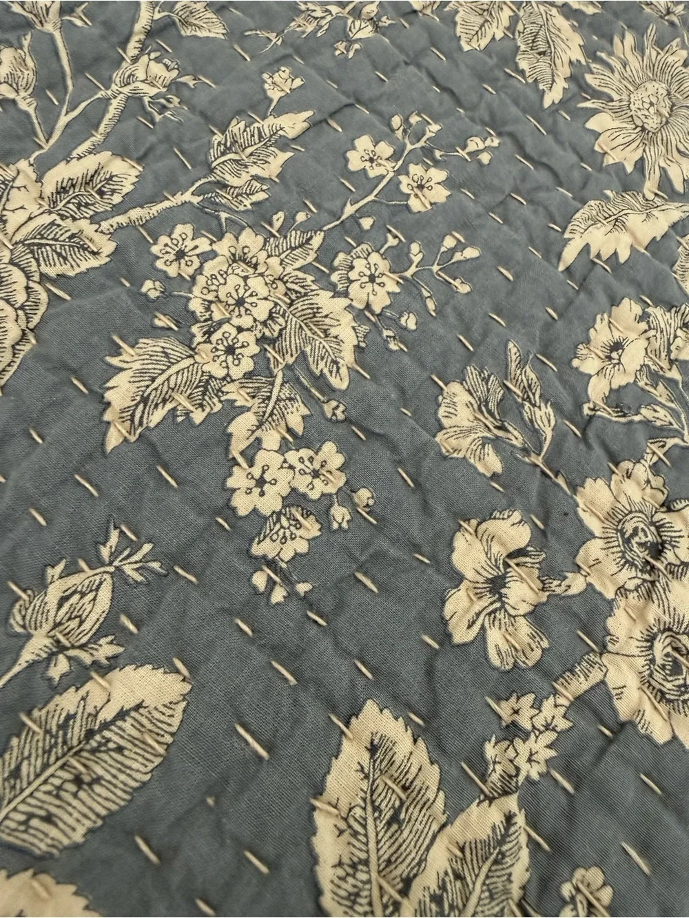 Pottery Barn Adele Reversible Quilt Blue Multi King | Like New
